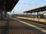 Ein ICE 1 fhrt am 13.02.2008 durch Hanau auf dem Weg nach Fulda von Frankfurt