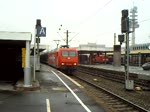Ausfahrt eines Sonderzug nach Halle in Hannover HBF mit HKG 145 CL-015, am 23.10.2009.
