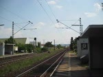 ES 64 U2-064  Boxxpress  durchfuhr am 25.6.10 mit Containerzug den Bahnhof Himmelstadt in Richtung Gemnden. Gru an den Tf.