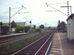 185 011-4 durchfuhr am 4.8.10 mit einem gemischtem Güterzug Himmelstadt in Richtung Gemünden.