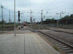 101 042 zieht am 22. August 2008 pnktlich um 14:09 Uhr den EuroCity 100 von Chur nach Hamburg Altona in den Karlsruher HBF.