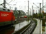 101 116-2 verlässt die hohenzollernbrücke und hat so eben Einfahrt in den Kölner Hbf mit dem IC 2113.