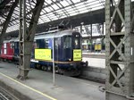 Zwei Schweizer E-Loks der Centralbahn ziehen den Eurostrand-Express.
Aufgenommen im Klner Hbf am 23.10.09.