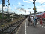 010 66 der UEF macht sich mit ihrem  FD Zürichsee  auf den Rückweg nach Stuttgart. Bahnhof Konstanz am 19. Juli 2008.