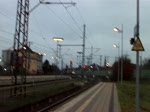 Einfahrt Gterzug, mit einer privaten 145 im Lehrte, am 13.12.2009