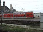 RB Weienfels Vom HBF Leipzig ber die Elsterbrcke, Zweite Elsterbrcke und Elster-Saalekanalbrcke am Haltepunkt Leipzig Rckmarsdorf 7/2010