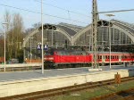BR 218 458-8 -DB AG- zieht RE 21619 von Kiel Hbf kommend aus Lbeck Hbf nach Bad Kleinen 14.12.2008]