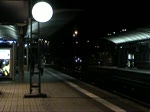 101 003-2 fährt mit einem Ersatz-IC für ICE 1515 nach München Hbf in den Bahnhof Saalfeld (Saale) auf Gleis 4 ein. (22.12.2009)