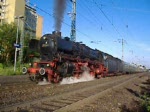 01 1066 verlsst den Bahnhof Unna mit dem Dampfsondezug gen Hamburg.(16.06.07)