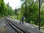 Am 30.05.2020 rangieren 99 1590-1 und 99 1568-7 im Bahnhof Steinbach (bei Jöhstadt).