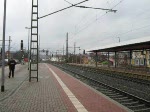 Die V 100-SP-001 der Spitzke Logistik GmbH rauscht durch Eisenach in Fahrtrichtung Erfurt.