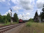 203-29 (92 80 1203 013-8 D-SWT) und 203-28 (92 80 1203 003-9 D-SWT) zu sehen mit dem Schrottzug von Cheb/CZ nach Könitz.