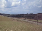 204 016 und 204 022 der Press mit einem Containerzug, hier am 13.04.13 in Ruppertsgrn