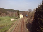 Die Press 204 016-0 berfhrte am 21.04.13 den 840 015-2 und den 840 014-5 der CD von Vojtanov nach Neumark/V.