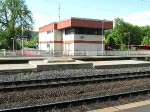 Als ich am 27.05.2009 mal wieder etwas frher von der Arbeit kam und auf meinen Zug wartete, kam, kaum das ich die Treppen zum Bahnsteig erklommen hatte, auch schon die V100 1041 der NeSA mit einem