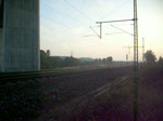 Eine Br 225(V160)und eine Br 212 mit einem Bauzug der Firma Wiebe in Richtung Fulda.Mit Signalhorn.