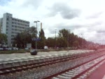 zu sehen ist der ire 4232 lindau hbf - stuttgart hbf bei seiner abfahrt aus ravensburg,der eine 218 als zuglok und schiebelok hat.09.05.07