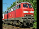 Ja was ist denn das!? Da warten  wir zum zweiten mal auf den IC 1848  Kyffhuser  und statt der standardmigen 120 hngt 218 831-6 davor.