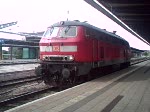 BR218 495-0 als Leerfahrt von Rostock Hbf.nach Lbeck Hbf.bei der Ausfahrt im Rostocker Hbf.(07.09.08)