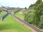 225 027-2 beim Verlassen mit ihrem BioFuel Kesselwagenzug der Tankfarm in Wilhelmshaven.