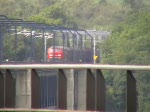225 011-6 und 225 150-2 begegnen einer Doppeltraktion Serie 55 auf dem Viadukt von Moresnet.