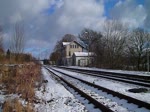 227 004 fuhr am 27.01.14 mit einem Bauzug von Plattling nach Magdeburg, hier zu sehen bei der Durchfahrt in Pöllwitz.