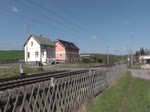 118 770-7 fährt am 20.04.2015 die Wagen Eisenbahnverein VSE Schwarzenberg. Die Überraschung war bei den anwesenden Fotografenkollegen recht groß gewesen als der Leerzug nach Schwarzenberg eher kam als der Sonderzug nach Augsburg.