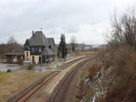 204 271-1 und 114 703-2 (Press) fuhren am 21.03.21 einen Hackschnitzelzug von Ebersdorf-Friesau nach Bad Lobenstein und weiter nach Saalfeld. Bis Bad Lobenstein war 118 757-4 (Press) am Zugschluss. Von Bad Lobenstein bis Wurzbach war 118 757-4 die Zuglok. Hier ist der Zug in Unterlemnitz zu sehen.