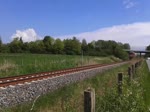 232 201-4 als Lz auf dem Wilhelmshavener Industriegleis unterwegs   und folgt mit geringem abstand einen voraus fahrendem Kohlezug...