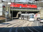 Rechtzeitig zur Fahrt der Linie 306 der BOGESTRA mit der Variobahn stellt sich eine 232 in Wanne-Eickel in Position. Das Video entstand am 21. Februar 2011.