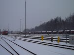 232 601-5 (mit alten Lftern) und 233 572-7 bei der Ausfahrt in Marktredwitz am 17.01.13