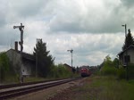 233 127 und 189 100 zusehen am 03.05.14 mit einem Umleiter bei der Ausfahrt in Pößneck oberer Bahnhof.