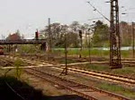 ERS 6612 mit einem Containerzug bei der Einfahrt in den Seelzer Rbf.am 15.04.2009