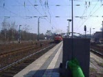 Lok 803 der RAG (heute RBH) mit Erzbomber bei der Durchfahrt durch den Bahnhof Dortmund-Mengede. 31.03.07