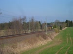 295 098-8 (98 80 3295 098-8 D-FLEX) Flex Bahndienstleistungen GmbH Leipzig [D] holte am 08.04.18 vier Personenwagen aus Neumark/Sachs.