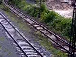 296 041-7 beim abstellen neu zusammen gestellter Gterwagen im Seelzer Rbf.gefilmt von der Fussgngerbrcke am 01.08.2009