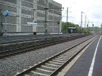 360 109-3 der Bocholter Eisenbahngesellschaft  Im Auftrag der Bahnen der Stadt Monheim GmbH  auf Rangierfahrt mit Autozugwagen in Dsseldorf HBF am 24. August 2008.