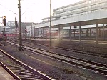 BR 362 448-3 zog am 11.12.2008 fnf Dieseltriebwagen BR 628 durch den Hannover Hauptbahnhof.