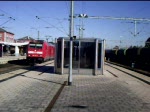Doppelausfahrt in Singen (Htw): Links 146 214-2 mit RE 19662 Singen - Stuttgart Hbf und Rechts Br 628 als RB 31354 nach Schaffhausen.