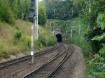 Ein RE von Magdeburg Hbf nach Erfurt Hbf kommt durch den Blankenheimer Tunnel gefahren - inkl. Signalhorn! (22.08.2009)