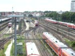 ausfahrt einer 650 aus ulm hbf als rb 22584 nach langenau (wrt).aufgenommen von der neutorbrcke in ulm.30.06.07