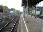 Der VT 23 der RSE hat gerade grnes Signal bekommen und  fhrt von der Hausstrecke auf die Hauptstrecke.