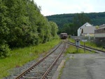 Am 06.06.2010 kommen 2 Uerdinger Schienenbusse der Eifelquerbahn aus Richtung Kaisersesch an der Haltestelle Daun an.