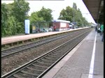 Ein IC nach Westerland fuhr mit einer schiebende 101 durch den Bahnhof Elmshorn.