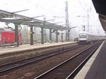 Eine 101 mit IC in Worms Hbf, 31.10.2005.