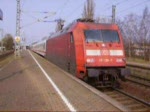 IC 1971 mit Lok 101 128-7 verlsst den Bhf Elmshorn am 30.03.07