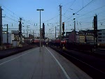 EC 115 Sandwitch zuglok 101 137 schublok 101 082 aufgenommen am
03.05.2008 7:18 Uhr.