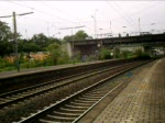 Br 101 fhrt mit einem seltsamen (modellbahn-gerechten) IC in Richtung Frankfurt durch Mainz-Kastel. Knnte sich um eine Kp-Reserve handeln. 20.05.08