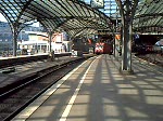 BR 101 098 verlsst mit dem IC 2047 den Klner Hbf