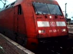 hier ist 101 128 vor dem NZ300 aus Mailand+CNL 312 Donaukurier aus Wien Westb.